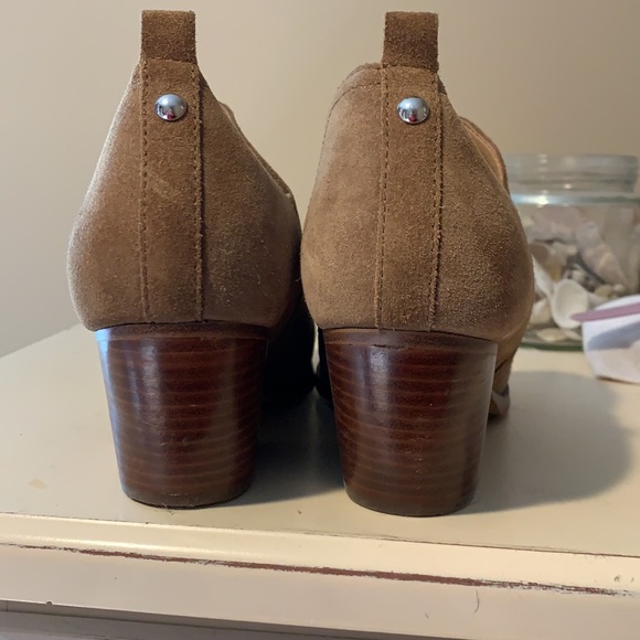 Marc Fisher tan suede booties sz 10 - Picture 5 of 9